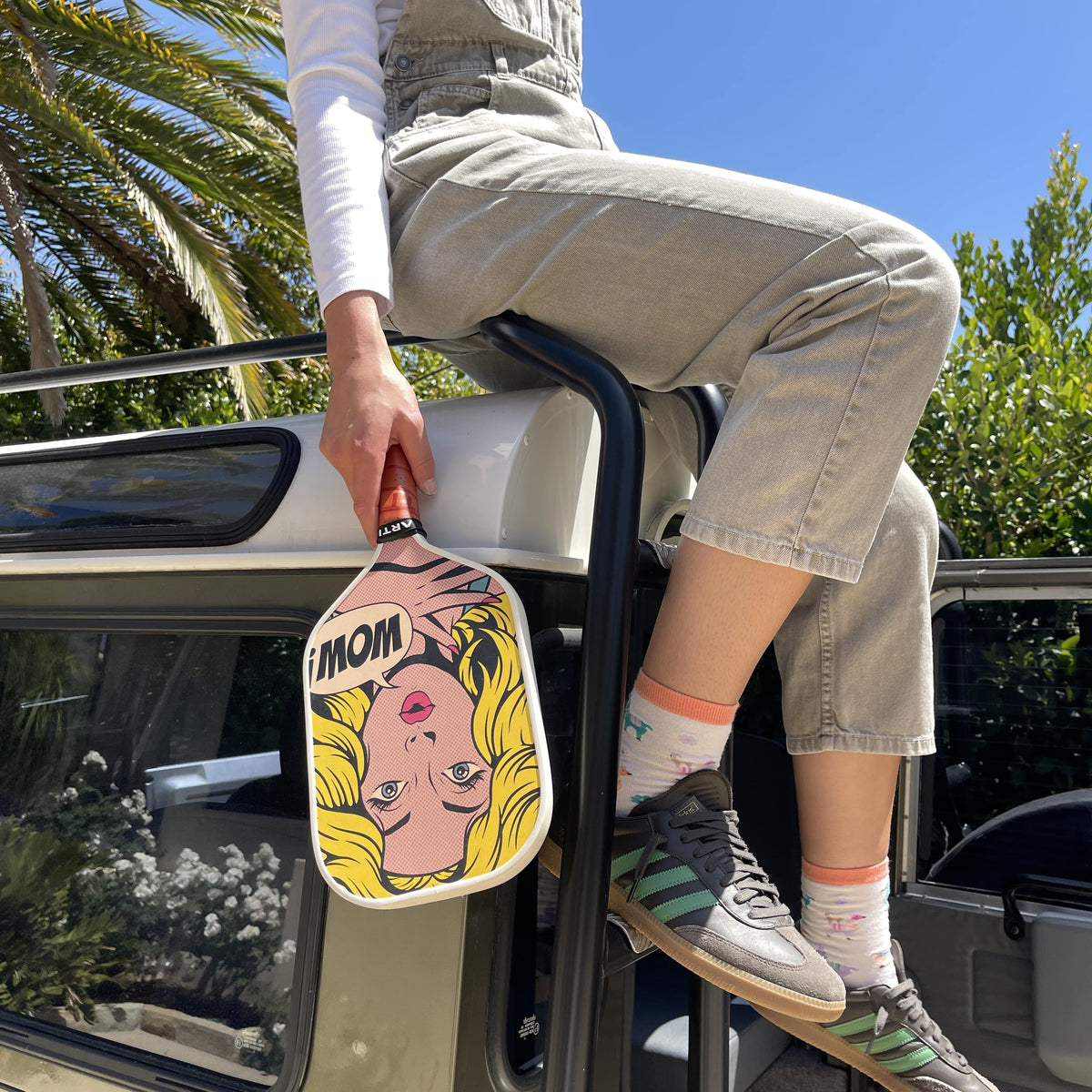 ARTI Carbon Fiber Pickleball Paddle - "WOW" Pop-Art